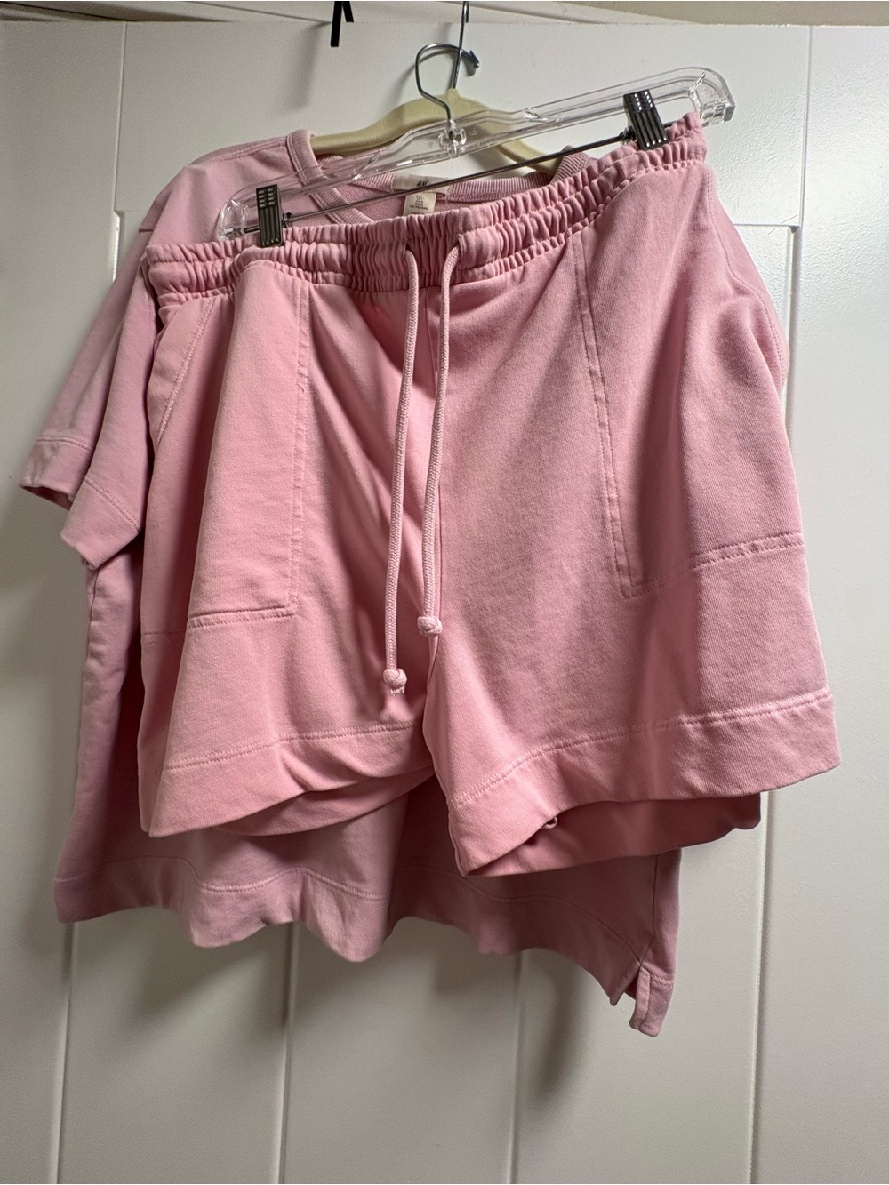 H&M Light Pink Short-Sleeve Crewneck Tee and shorts